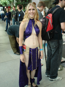 Everquest cosplay girl