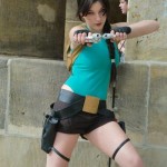 Cute Tomb Raider cosplay girl