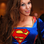 Supergirl Cosplay Picture 7